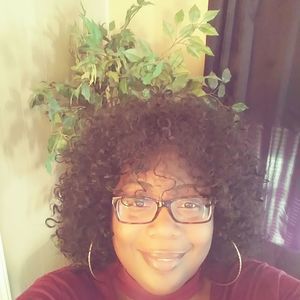 Meet your Posher, Pamela